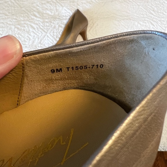 Ladies heels - Picture 4 of 4